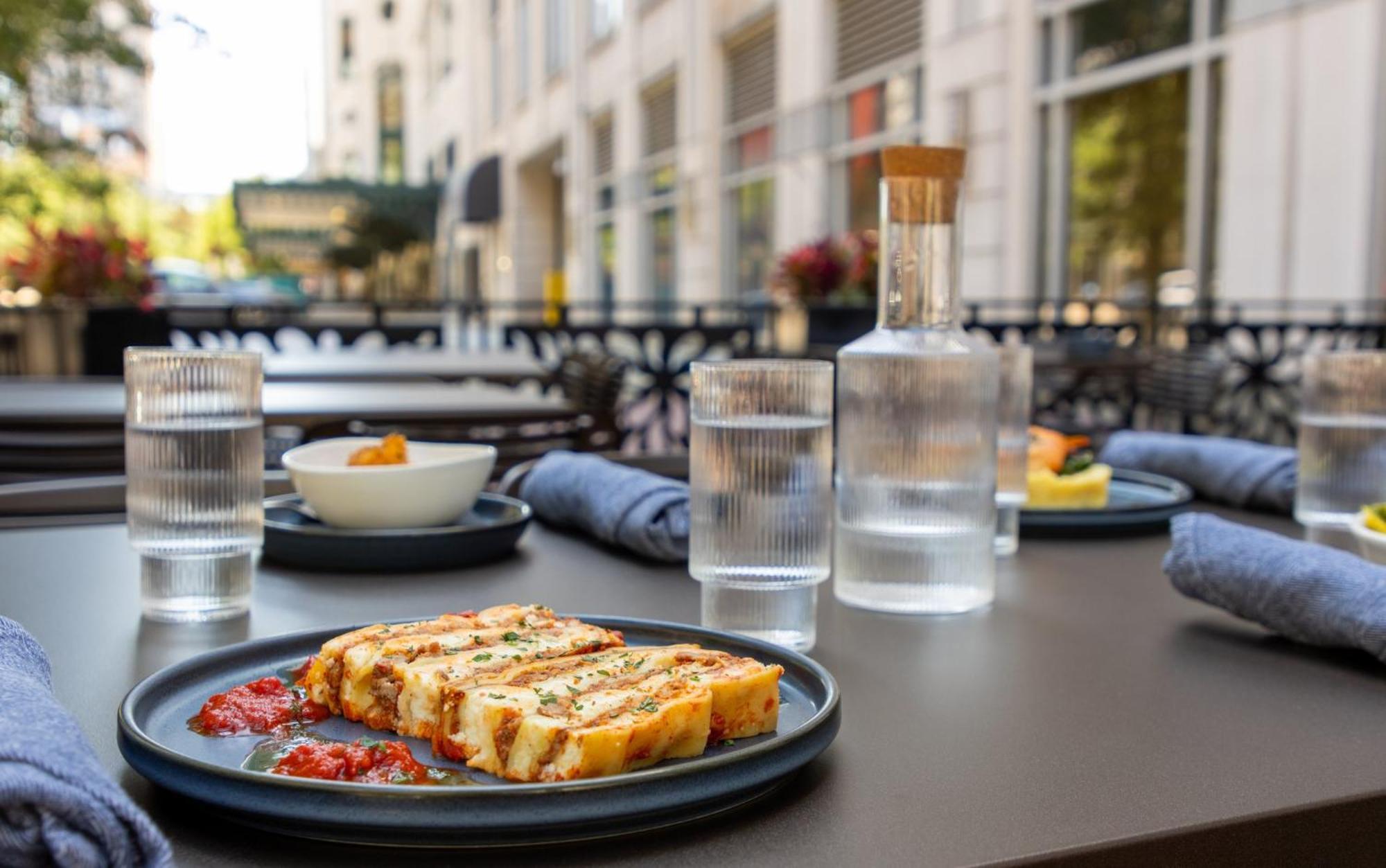 Crowne Plaza Cleveland At Playhouse Square By Ihg Hotel Buitenkant foto